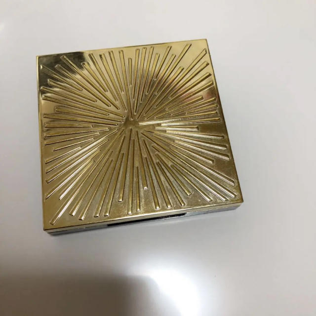 Estee Lauder(エスティローダー)の【新品未使用】エスティローダー  フェースカラー　チーク コスメ/美容のベースメイク/化粧品(フェイスカラー)の商品写真