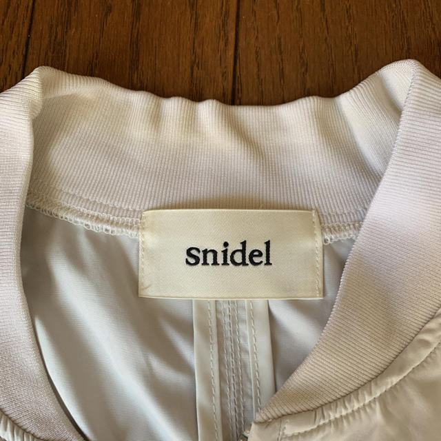 SNIDEL(スナイデル)のスナイデル　半袖MA-1 レディースのジャケット/アウター(ブルゾン)の商品写真