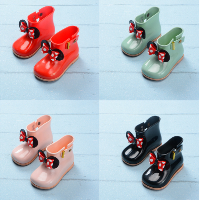 【新品】レインブーツ リボン ピンク(15.5cm) キッズ/ベビー/マタニティのキッズ靴/シューズ(15cm~)(長靴/レインシューズ)の商品写真
