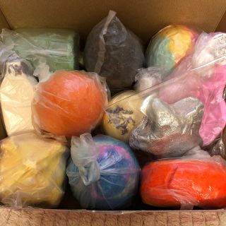 ラッシュ(LUSH)の特価！ 11点！ LUSH バスボムセット(入浴剤/バスソルト)