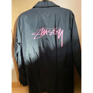 ステューシー(STUSSY)のstussy コーチジャケット ブラック　ピンク(ナイロンジャケット)