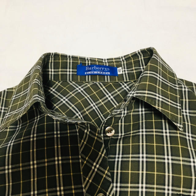 BURBERRY BLUE LABEL(バーバリーブルーレーベル)のカーキ色チェックシャツ　美品　Mサイズ レディースのトップス(シャツ/ブラウス(長袖/七分))の商品写真