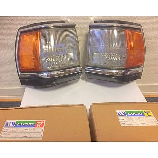 トヨタ(トヨタ)のマークⅡ ワゴン バン フロント 純正コーナーレンズ 中古 旧車 (車種別パーツ)