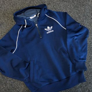 アディダス(adidas)のadidas プルオーバー スウェット(パーカー)