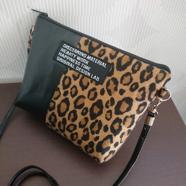 定番超激得 長財布も入る!
起毛ヒョウ柄×合皮ショルダーバックの通販 by ぷっぷ、ハンドメイド's shop|ラクマ 国産通販
