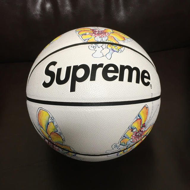 Supreme(シュプリーム)のSUPREME Gonz Butterfly Basketball  スポーツ/アウトドアのスポーツ/アウトドア その他(バスケットボール)の商品写真