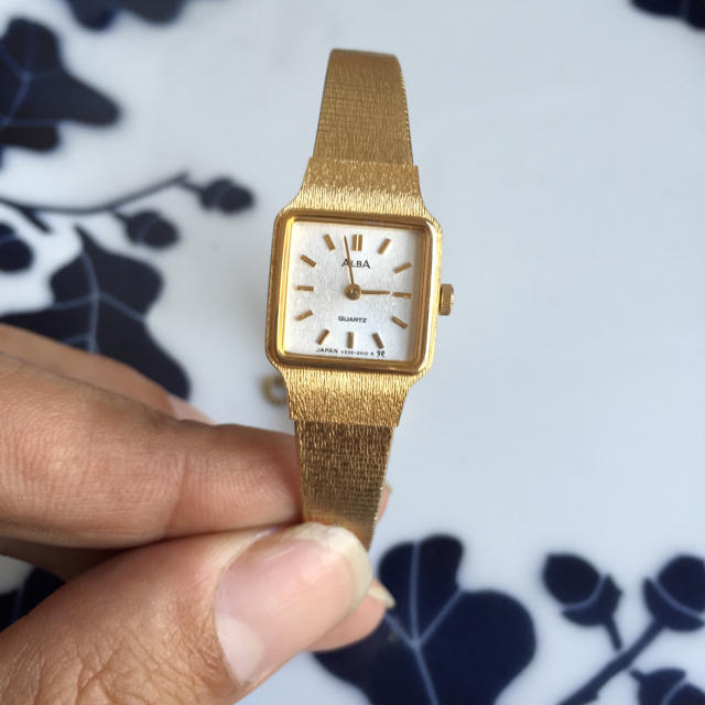 SEIKO(セイコー)のアルバ レディース ゴールド レディースのファッション小物(腕時計)の商品写真