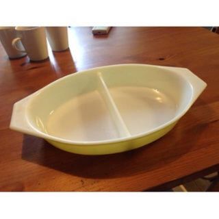 パイレックス(Pyrex)のOLD PYLEXのディバイデッドディッシュ　中古(食器)