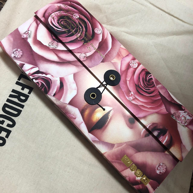 Sephora(セフォラ)の Pat McGrath Labs Mothership VI  コスメ/美容のベースメイク/化粧品(アイシャドウ)の商品写真