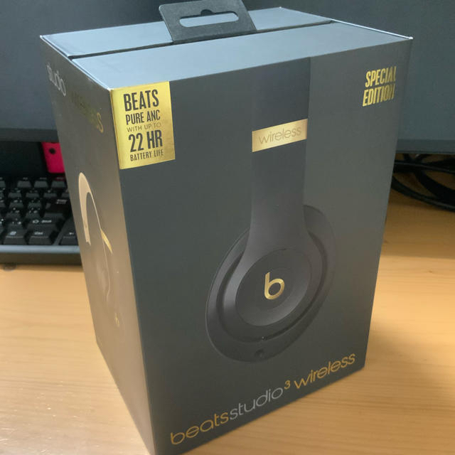 Beats by Dr Dre(ビーツバイドクタードレ)の【美品】beats studio3 wireless シャドーグレー スマホ/家電/カメラのオーディオ機器(ヘッドフォン/イヤフォン)の商品写真