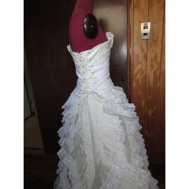 ウエディングドレス　カクテル　高級ホテル内のブライダルのレンタル衣装　白2⃣ レディースのフォーマル/ドレス(ウェディングドレス)の商品写真