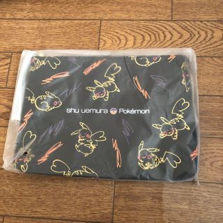 シュウウエムラ(shu uemura)のshuuemura ピカチューポーチ(その他)