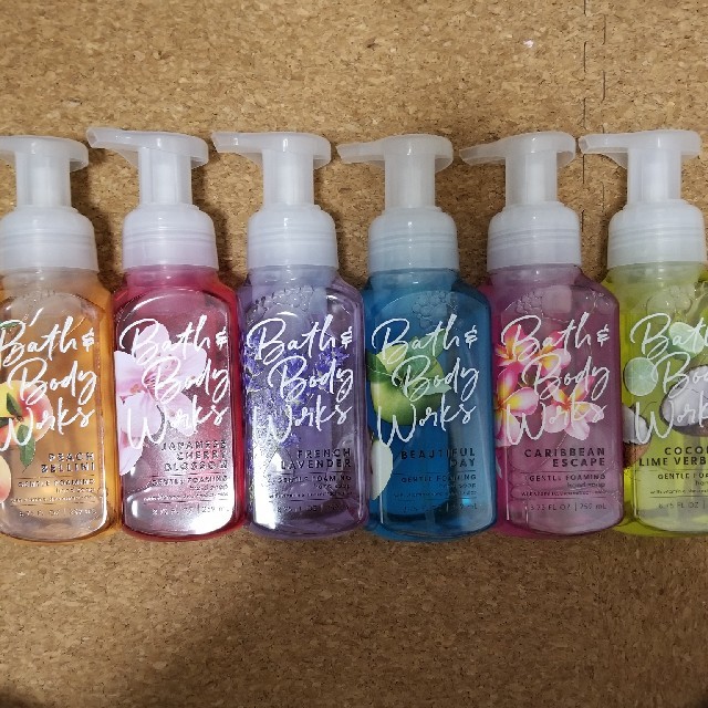 Bath & Body Works(バスアンドボディーワークス)の専用 コスメ/美容のボディケア(ボディソープ/石鹸)の商品写真