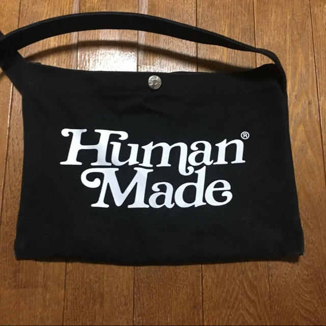 ︎HUMAN MADE®︎ G.D.C サコッシュ