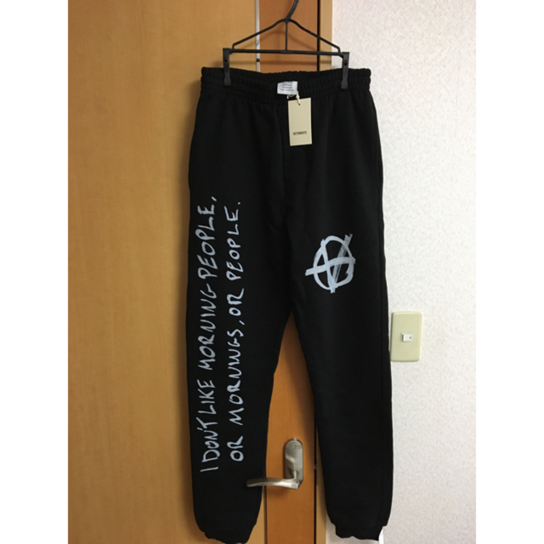 VETEMENTS - 激レア!早い物勝ち!!完売モデル!ヴェトモン VETEMENTS - 激レア!早い物勝ち!!完売モデル!ヴェトモン