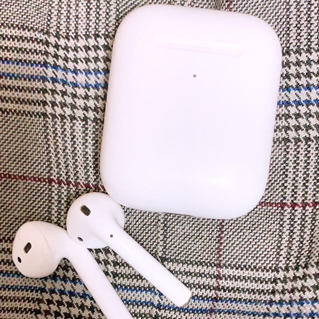 AirPods 本体