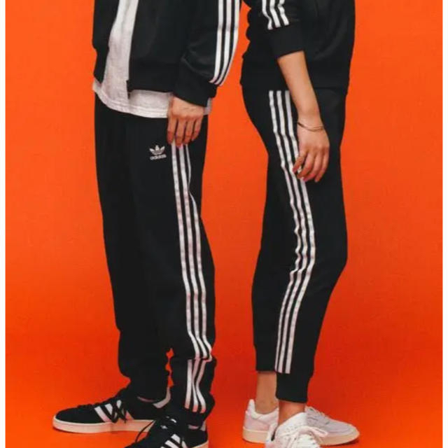 adidas トラックパンツ