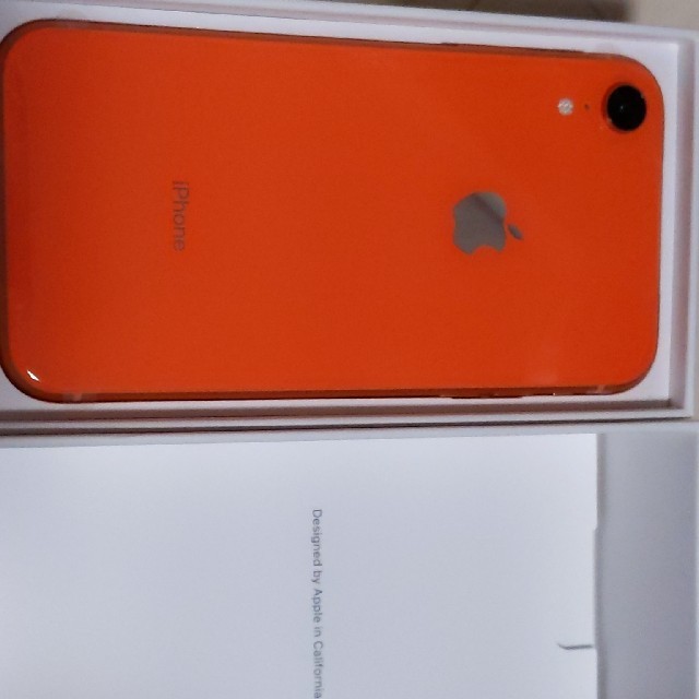 iPhone(アイフォーン)のiphone XR 128GB simフリー　新品 スマホ/家電/カメラのスマートフォン/携帯電話(スマートフォン本体)の商品写真