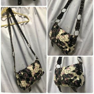 ベッツィジョンソン(BETSEY JOHNSON)のベッツィ　ジョンソン　ハラコショルダーバッグ(ショルダーバッグ)