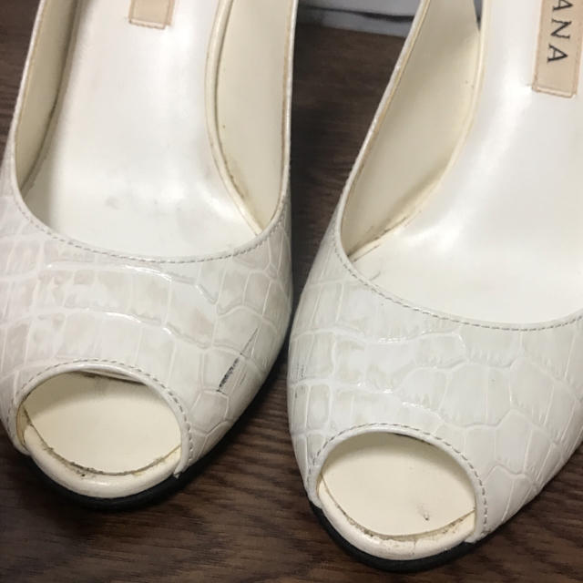 DIANA(ダイアナ)のダイアナ DIANA サンダル 22cm パンプス ホワイト ミュール 結婚式 レディースの靴/シューズ(ハイヒール/パンプス)の商品写真