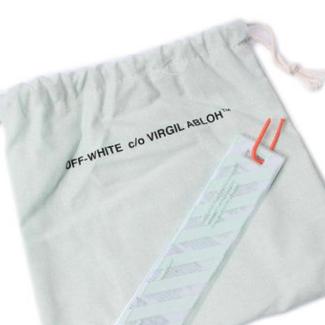 OFF-WHITE(オフホワイト)の美品 オフホワイト  コインポーチ サコッシュ メンズのバッグ(ショルダーバッグ)の商品写真