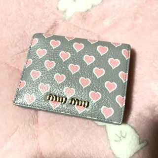 ミュウミュウ(miumiu)のmiumiu ミュウミュウ 財布 ミニ財布 (折り財布)