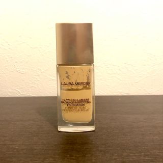 ローラメルシエ(laura mercier)のローラメルシエ　フローレス ルミエール ラディアンス パーフェクディング  04(ファンデーション)