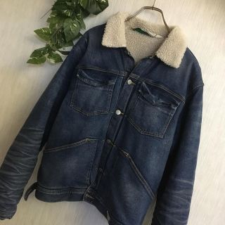 ゲス(GUESS)の裏ボア　guess デニムジャケット　袖ヒゲ加工(Gジャン/デニムジャケット)