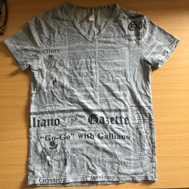 John Galliano(ジョンガリアーノ)のジョンガリアーノ　John Galliano Tシャツ letサイズ メンズのトップス(Tシャツ/カットソー(半袖/袖なし))の商品写真