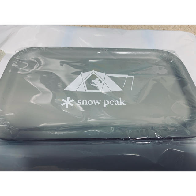 Snow Peak(スノーピーク)のブレイブベース様用【送料無料】スノーピーク ベアブリック ウッドトレー+割引券 スポーツ/アウトドアのアウトドア(食器)の商品写真