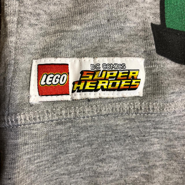 H&M(エイチアンドエム)のH&M キッズトレーナー LEGO 130cm キッズ/ベビー/マタニティのキッズ服男の子用(90cm~)(Tシャツ/カットソー)の商品写真