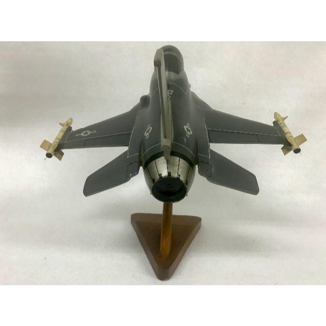 F-16ファイティング・ファルコンの面白ソリッドモデル エンタメ/ホビーのコレクション(その他)の商品写真