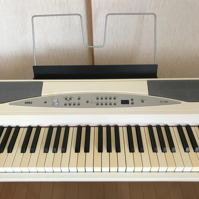 KORG(コルグ)のKORG sp280電子ピアノホワイト 楽器の鍵盤楽器(電子ピアノ)の商品写真