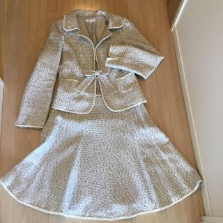 トゥービーシック(TO BE CHIC)のTO BE CHIC ツイードスカート&ジャケット グレーのツーピース(スーツ)