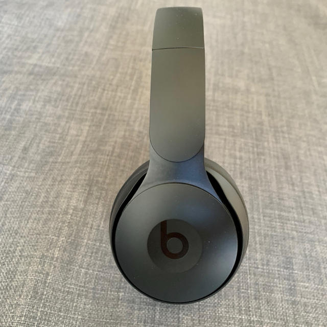 Beats by Dr Dre(ビーツバイドクタードレ)の新品！美品！Beats Solo Pro Black、ヘッドフォン スマホ/家電/カメラのオーディオ機器(ヘッドフォン/イヤフォン)の商品写真