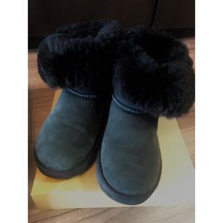 アグ(UGG)のUGG ムートンブーツ　21センチ　黒　(ブーツ)