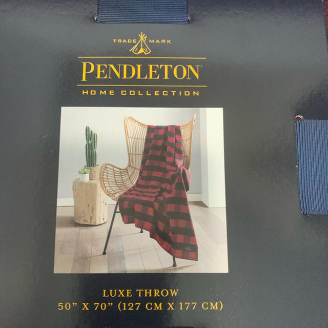 PENDLETON(ペンドルトン)の新品　PENDLETON ペンドルトン 膝掛け チェック 赤 黒  ブランケット インテリア/住まい/日用品の寝具(毛布)の商品写真