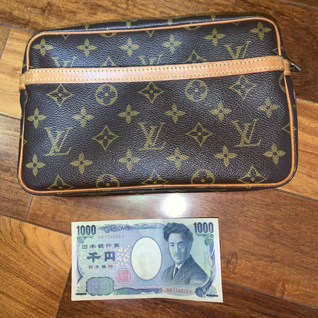 LOUIS VUITTON(ルイヴィトン)のクラッチバッグ レディースのバッグ(クラッチバッグ)の商品写真