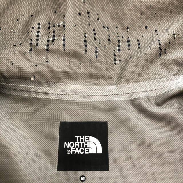 THE NORTH FACE(ザノースフェイス)のTHE NORTH FACE ザ ノースフェイス ノベルティドットショット M メンズのジャケット/アウター(マウンテンパーカー)の商品写真