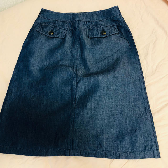 UNTITLED(アンタイトル)の新品　デッサンアンタイトルのデニムスカート レディースのスカート(ひざ丈スカート)の商品写真