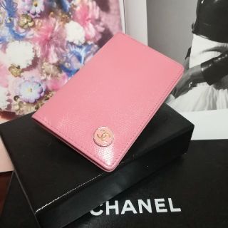 シャネル(CHANEL)のシャネルココボタン♥ピンクカードケース名刺入れ(名刺入れ/定期入れ)