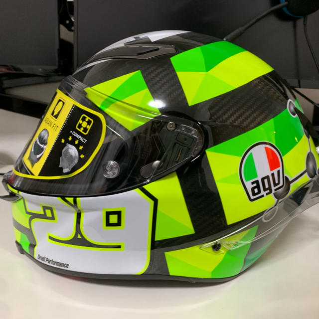 AGV PISTA GP r イアンノーネ新品