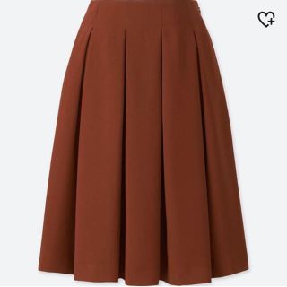 ユニクロ(UNIQLO)のユニクロ　クレープタックスカート(ひざ丈スカート)