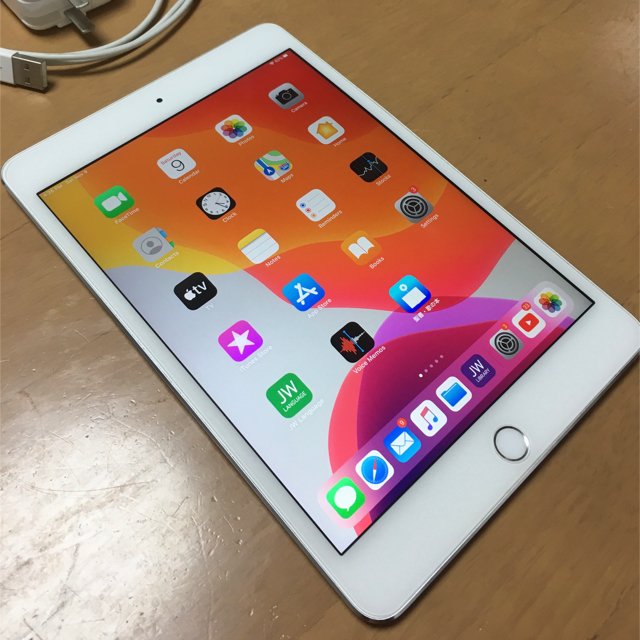 PC/タブレットiPad mini4 128GB シルバー 美品????