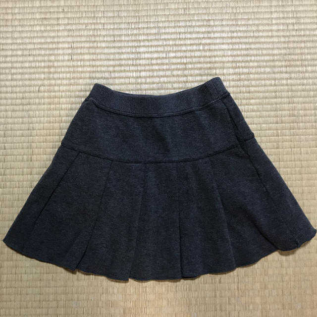 UNIQLO(ユニクロ)のUNIQLO ユニクロ プリーツスカート 120 キッズ/ベビー/マタニティのキッズ服女の子用(90cm~)(スカート)の商品写真