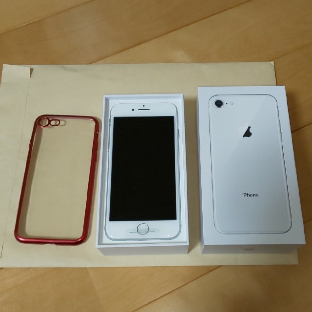 iPhone Gold 64 GB  （キャリア au）