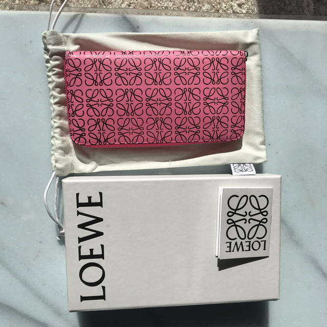 いいスタイル LOEWE - ロエベ LOEWE 長財布 新品未使用 長財布