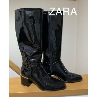 ザラ(ZARA)の美品　ZARA エナメルロンブーツ(ブーツ)