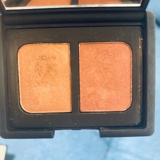 ナーズ(NARS)の3045 SURABAYA スラバヤ アイシャドウ(アイシャドウ)