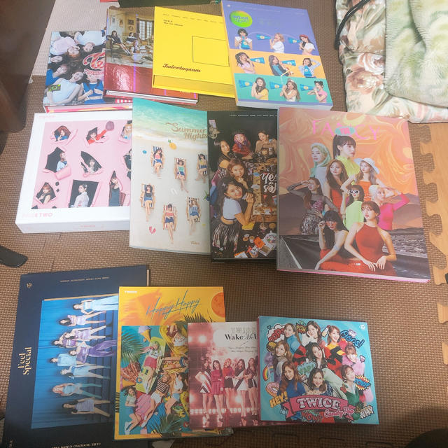 TWICE CDまとめ売り エンタメ/ホビーのCD(K-POP/アジア)の商品写真